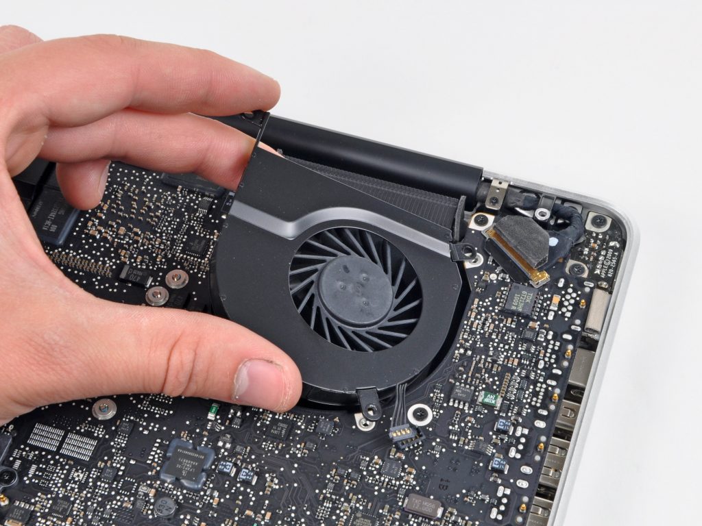 Cleaning Dust From MacBook Pro 15" Fan